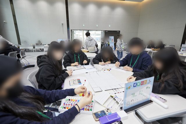신규 입문교육에 적용하는 고객 이해 강화 팀빌딩 워크숍 설계 가치교육컨설팅 현장 사진