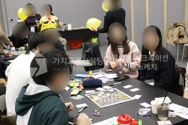 학교 교직원 대상 직무 이해 향상 게이미피케이션 강의 기획 가치교육컨설팅 현장 사진
