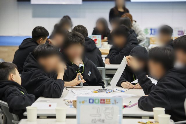 신규 입문교육에 적용하는 직무 이해 향상 팀빌딩 워크숍 설계 가치교육컨설팅 현장 사진