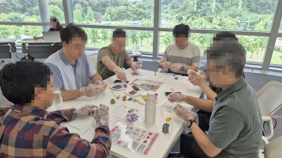 공공기관 실무자 대상 리더십 개발 게이미피케이션 강의 기획 가치교육컨설팅 현장 사진
